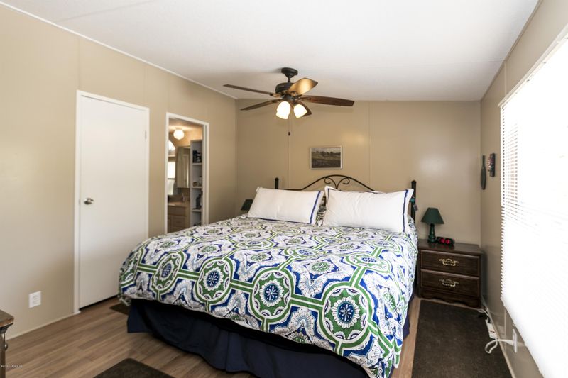 6871 Catlett Rd, St Augustine, FL 32095