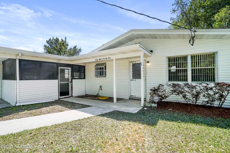 6874 Biddy Ln, Jacksonville, FL 32210