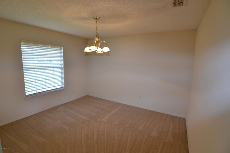 6881 Crystal River Rd, Jacksonville, FL 32219