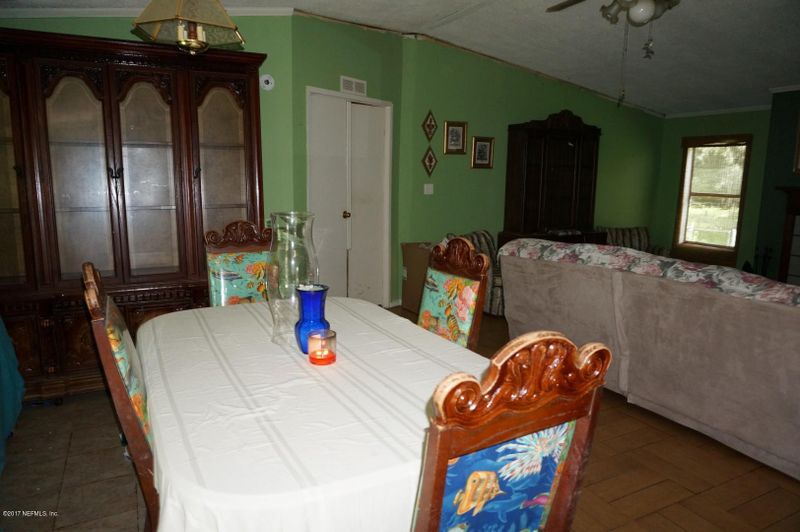 6882 Breezy Ln, Melrose, FL 32666