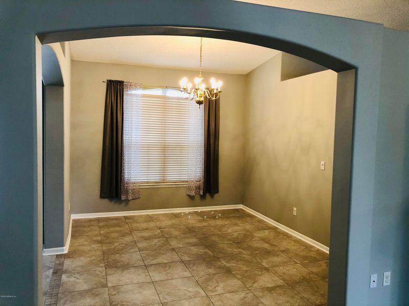 6883 Clinton Corners Dr W, Jacksonville, FL 32222