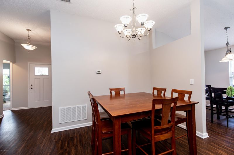 6883 Recreation Trl, Jacksonville, FL 32244