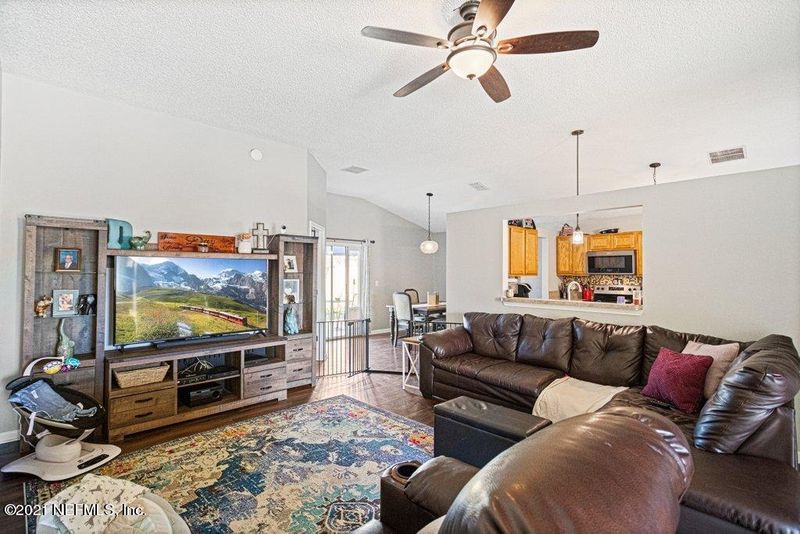 6892 Recreation Trl, Jacksonville, FL 32244
