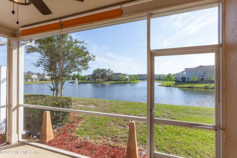 6912 Roundleaf Dr, Jacksonville, FL 32258