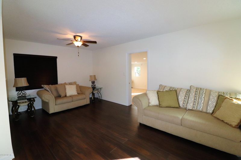 6916 Sans Souci Rd, Jacksonville, FL 32216