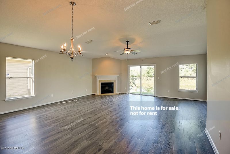 6917 Southern Oaks Dr, Jacksonville, FL 32244