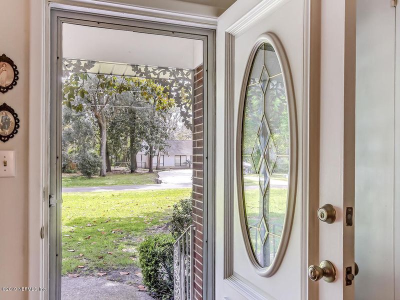 6921 Mcmullin St, Jacksonville, FL 32210
