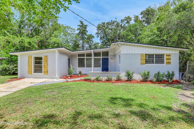 6923 Rollo Rd, Jacksonville, FL 32205