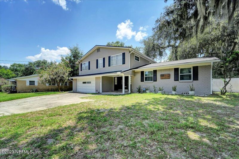 6938 Hanson Dr N, Jacksonville, FL 32210