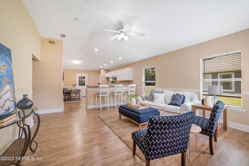 6939 Wiley Rd, Jacksonville, FL 32210