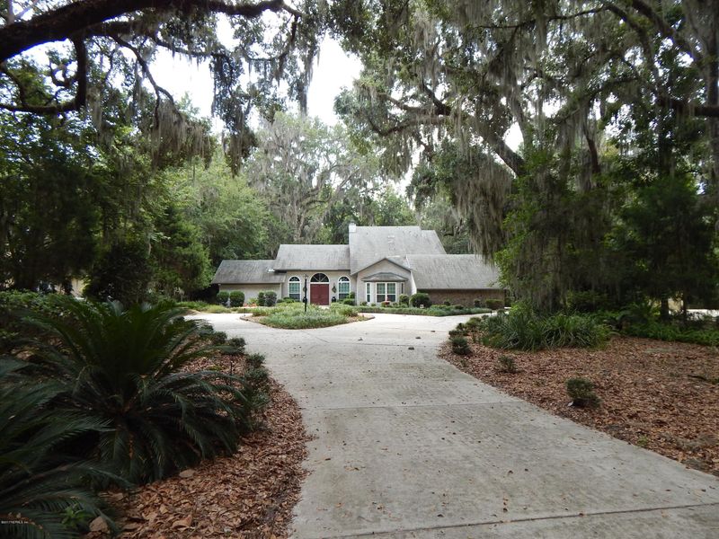 694 Frederic Dr, Fleming Island, FL 32003