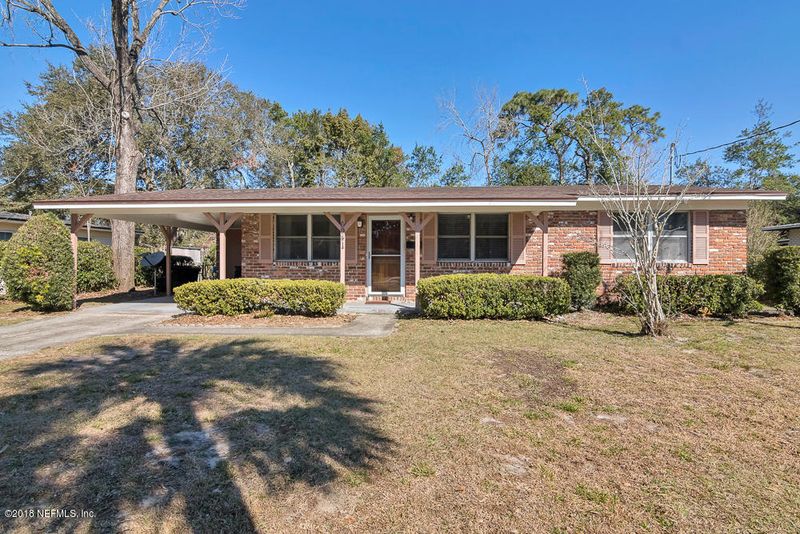 6941 Greenholly Dr, Jacksonville, FL 32277