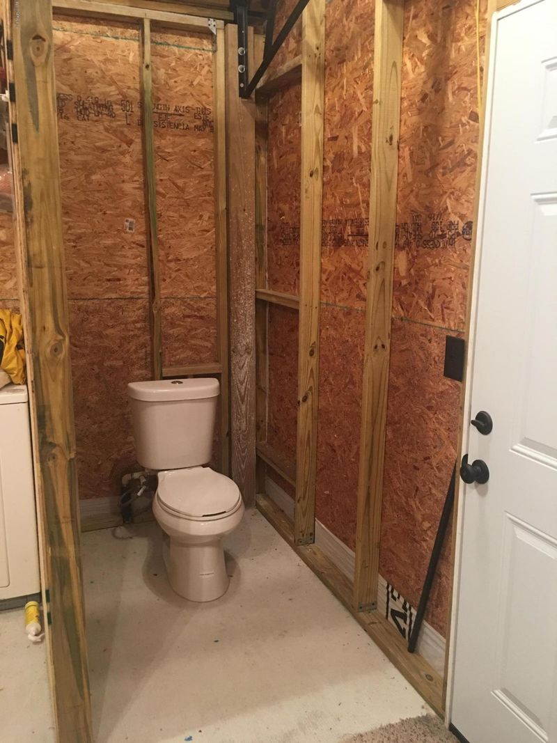 6949 Wiley Rd, Jacksonville, FL 32210