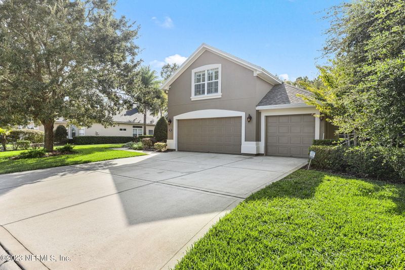 695 Battersea Dr, St Augustine, FL 32095