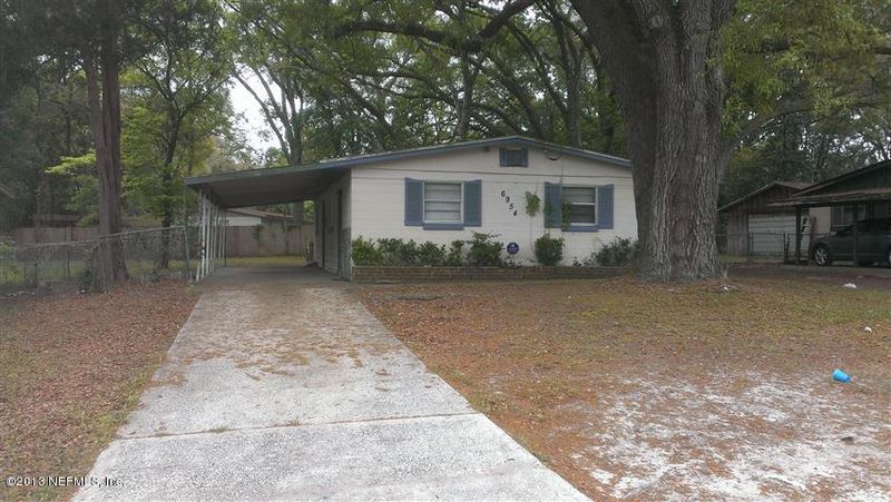 6954 Miss Muffet Ln S, Jacksonville, FL 32210