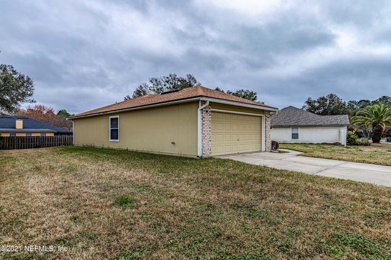 6965 Clinton Corners Dr W, Jacksonville, FL 32222