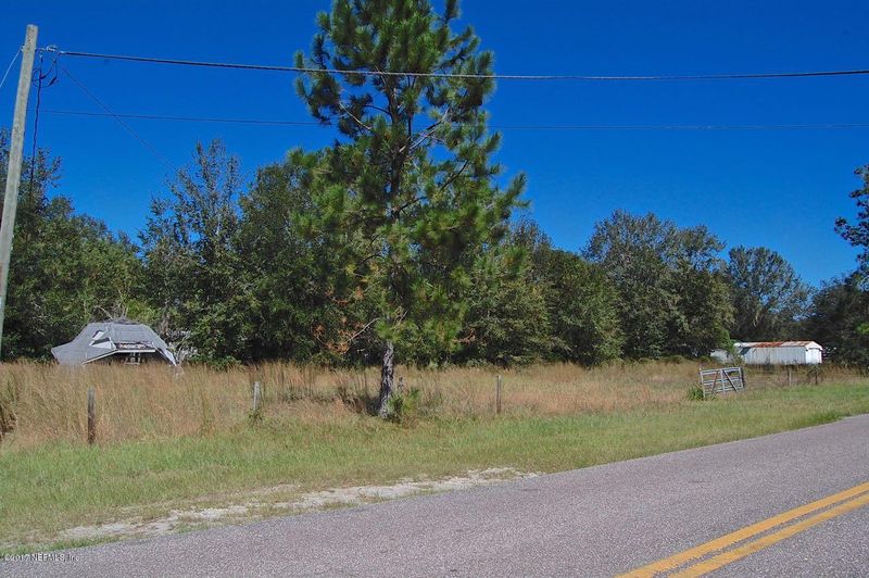 7 Bird Rd, Jacksonville, FL 32218