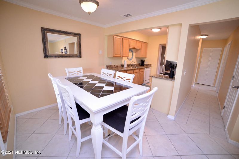 7 Clipper Ct, St Augustine, FL 32080