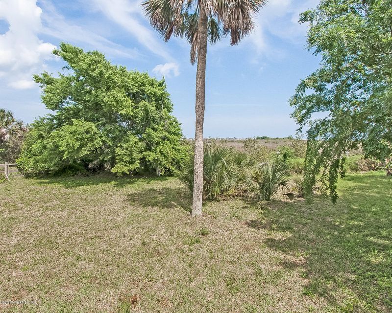 7 Radio Rd, St Augustine, FL 32084