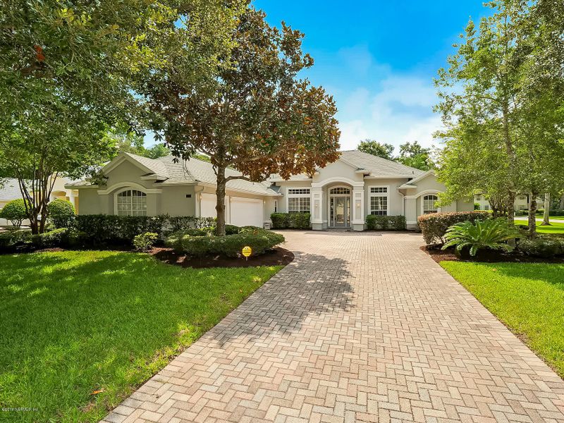 700 Piney Pl, St Johns, FL 32259