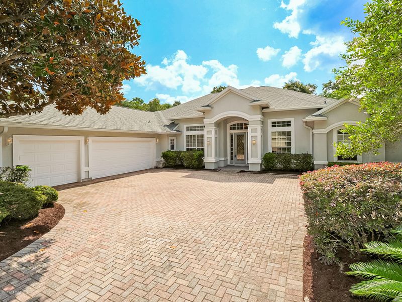 700 Piney Pl, St Johns, FL 32259