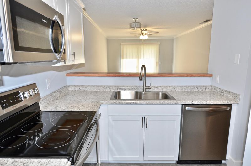 700 W Pope Rd #J76, St Augustine, FL 32080