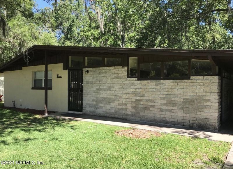 7001 Deauville Rd, Jacksonville, FL 32205