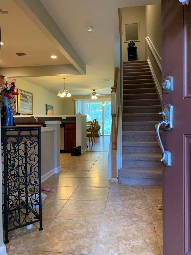 7003 Roundleaf Dr, Jacksonville, FL 32258