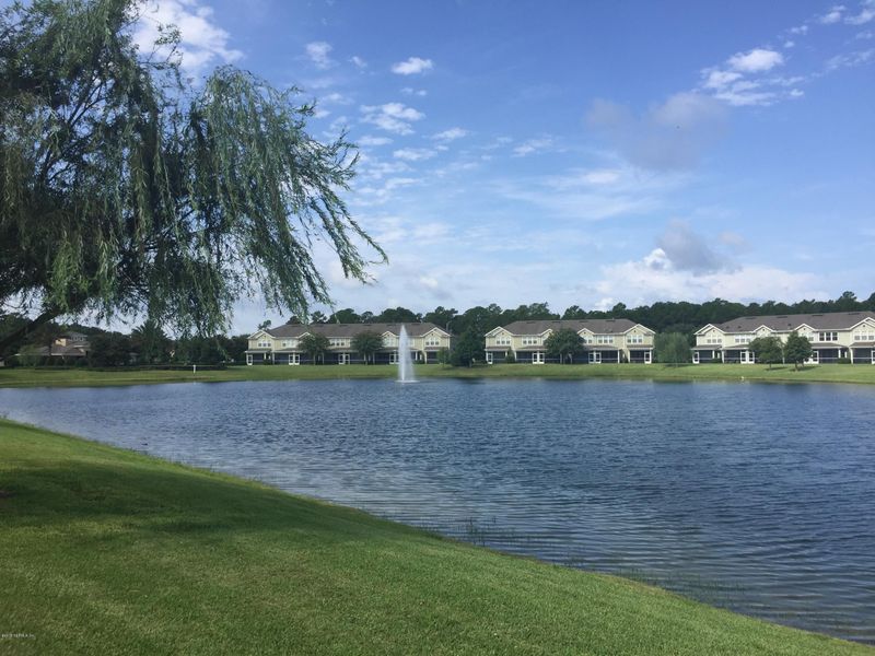 7004 Roundleaf Dr, Jacksonville, FL 32258