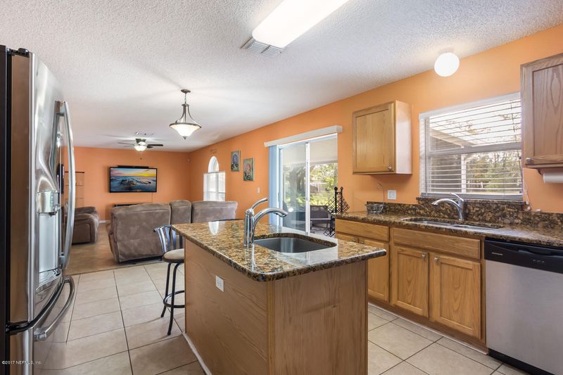 7006 Lafayette Park Dr, Jacksonville, FL 32244