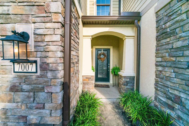 7007 Peppercorn Ct, Jacksonville, FL 32258
