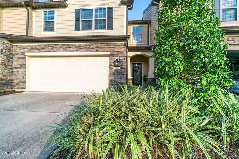 7007 Peppercorn Ct, Jacksonville, FL 32258