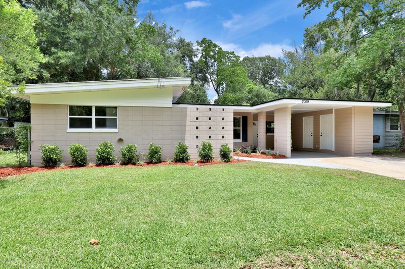 7009 Cherbourg Ave S, Jacksonville, FL 32205