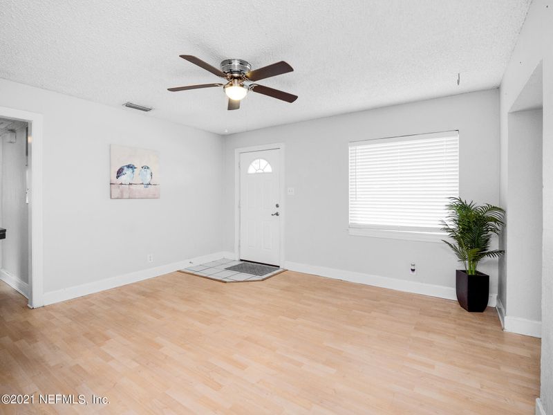 701 6th St N, Jacksonville Beach, FL 32250