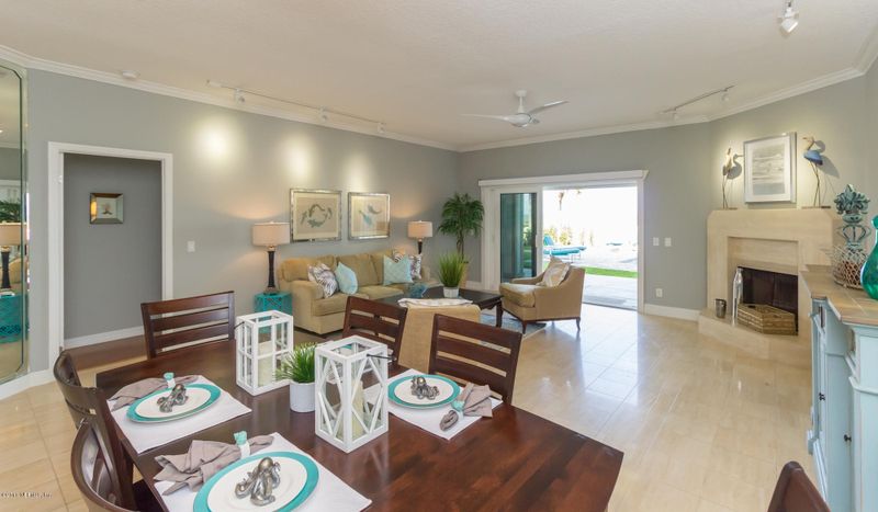701 Beach Ave #101, Atlantic Beach, FL 32233