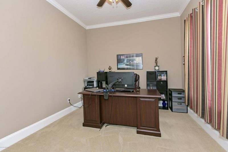 701 Castledale Ct, St Johns, FL 32259