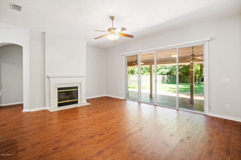 701 Longneedle Dr N, St Augustine, FL 32092