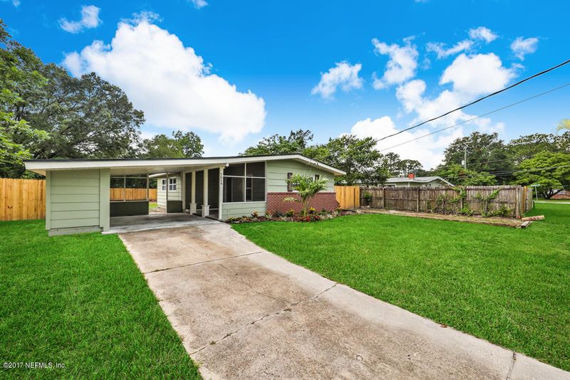 7014 Cotillion Rd N, Jacksonville, FL 32211
