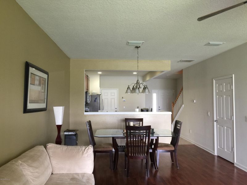 7014 Roundleaf Dr, Jacksonville, FL 32258