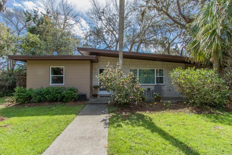 702 St Augustine South Dr, St Augustine, FL 32086