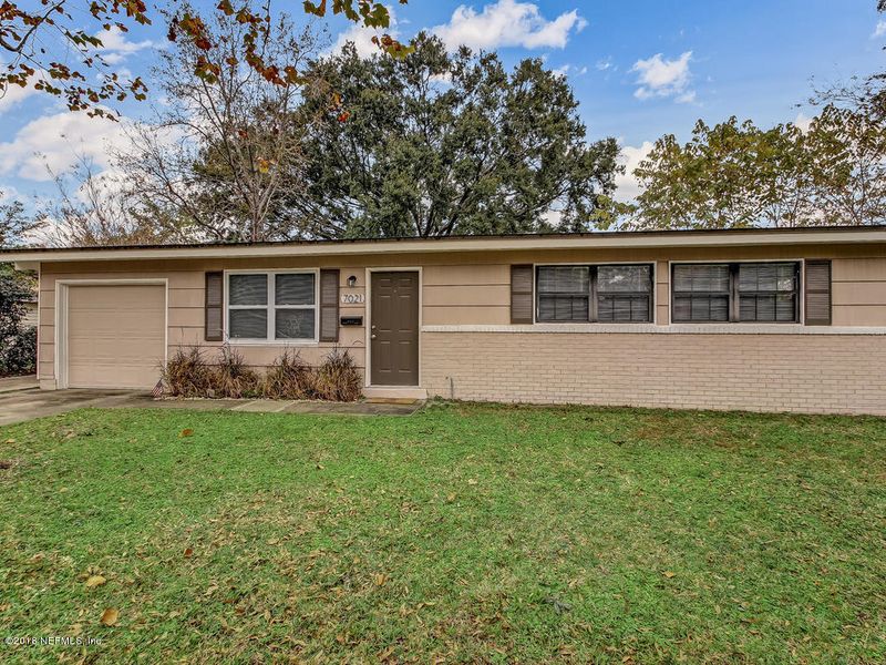 7021 Hielo Dr, Jacksonville, FL 32211