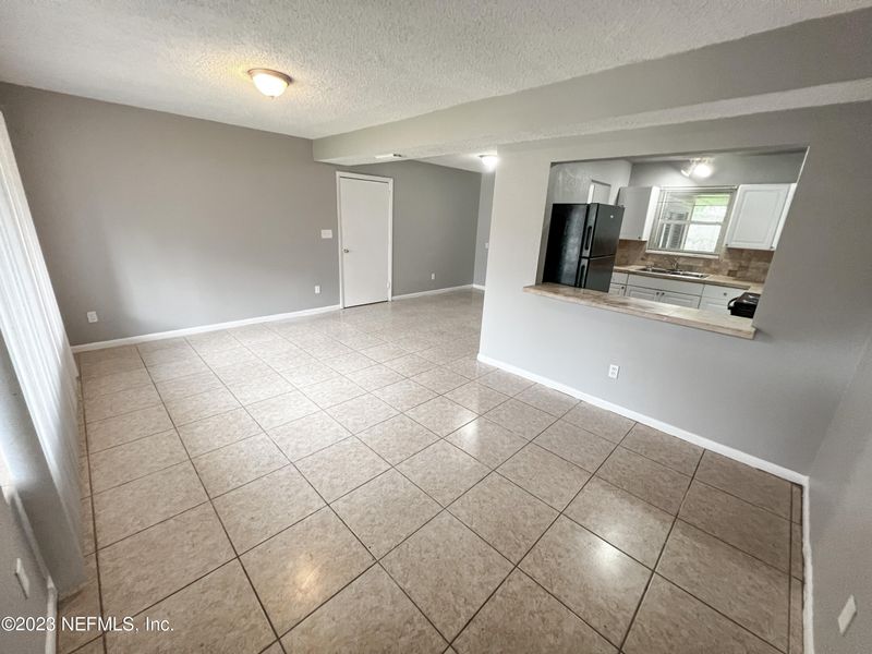 7025 Rollo Rd, Jacksonville, FL 32205