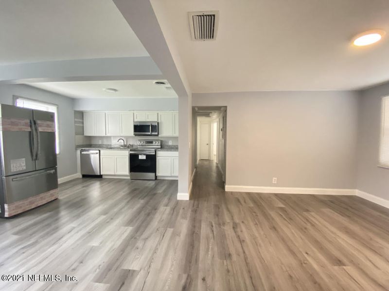 7032 Mayapple Rd, Jacksonville, FL 32211