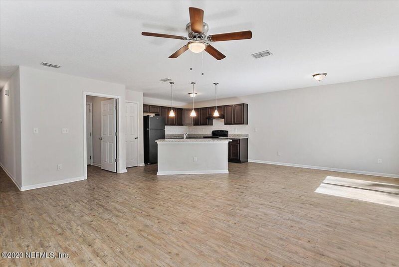 7036 Wilson Blvd, Jacksonville, FL 32210