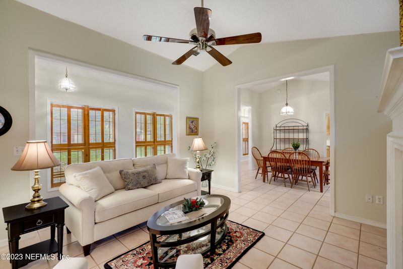 7039 Arlet Dr, Jacksonville, FL 32211