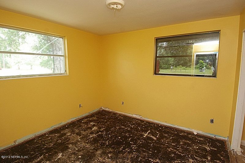 7041 Old Middleburg Rd S, Jacksonville, FL 32222