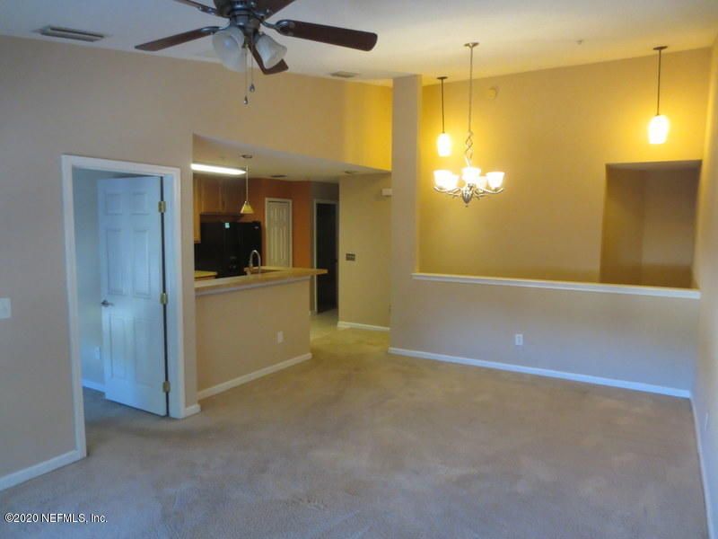 7043 Deer Lodge Cir #109, Jacksonville, FL 32256