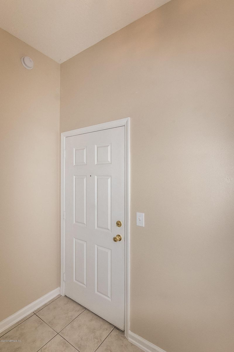 7044 Deer Lodge Cir #105, Jacksonville, FL 32256