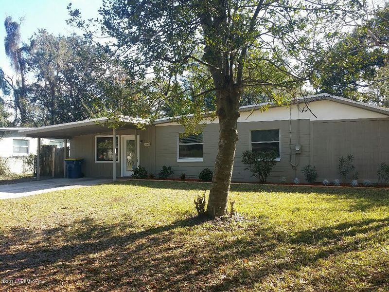 7044 King Arthur Rd N, Jacksonville, FL 32211