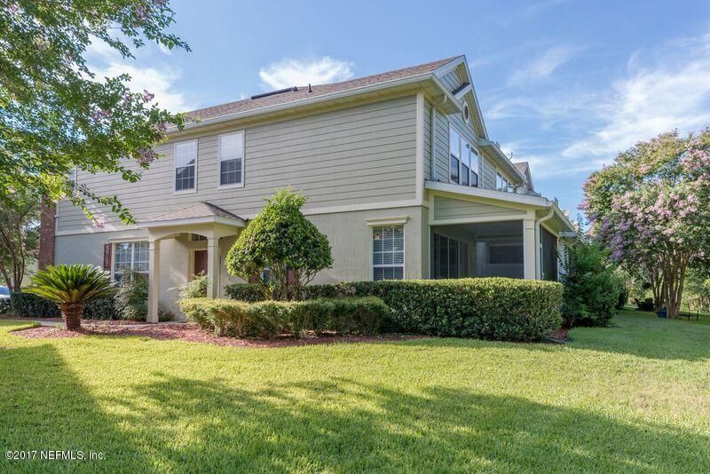 7047 Roundleaf Dr, Jacksonville, FL 32258